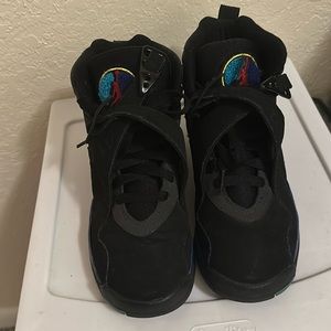 Jordan 8’s kids size 4.5Y bunnies